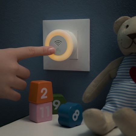 Ultrazvočni repelent z LED lučjo KL Litto InnovaGoods Ultrazvočni repelent z LED lučjo KL Litto InnovaGoods